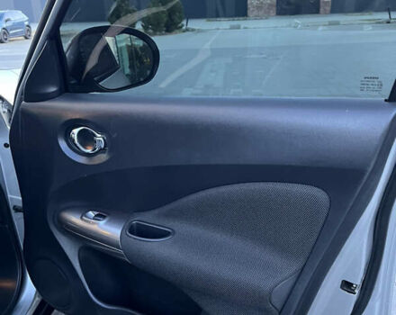 Серый Ниссан Жук, объемом двигателя 1.6 л и пробегом 182 тыс. км за 9300 $, фото 32 на Automoto.ua