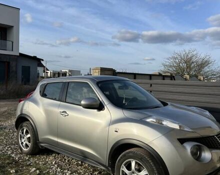 Серый Ниссан Жук, объемом двигателя 1.6 л и пробегом 148 тыс. км за 12500 $, фото 5 на Automoto.ua