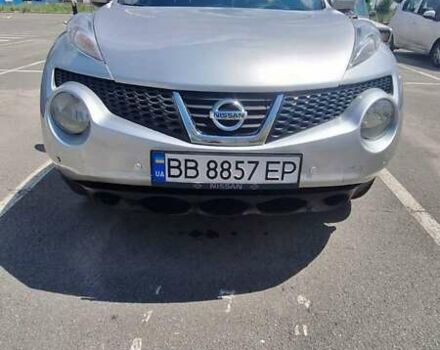 Серый Ниссан Жук, объемом двигателя 1.6 л и пробегом 88 тыс. км за 10000 $, фото 1 на Automoto.ua