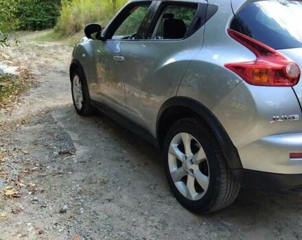 Сірий Ніссан Жук, об'ємом двигуна 1.6 л та пробігом 95 тис. км за 10600 $, фото 3 на Automoto.ua