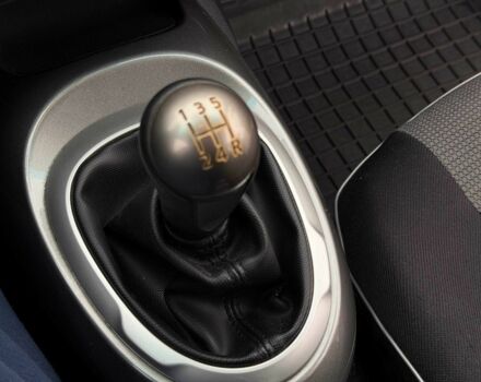 Серый Ниссан Жук, объемом двигателя 1.6 л и пробегом 176 тыс. км за 9800 $, фото 9 на Automoto.ua