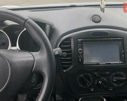 Серый Ниссан Жук, объемом двигателя 1.6 л и пробегом 139 тыс. км за 9350 $, фото 12 на Automoto.ua