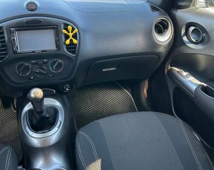 Сірий Ніссан Жук, об'ємом двигуна 1.6 л та пробігом 139 тис. км за 9850 $, фото 4 на Automoto.ua