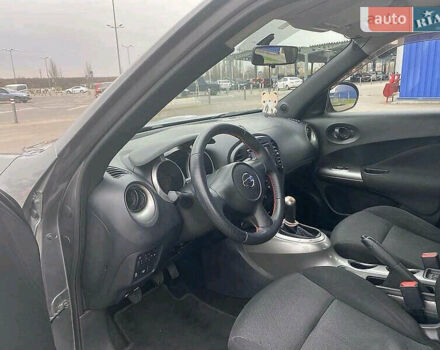 Серый Ниссан Жук, объемом двигателя 1.6 л и пробегом 139 тыс. км за 9350 $, фото 14 на Automoto.ua