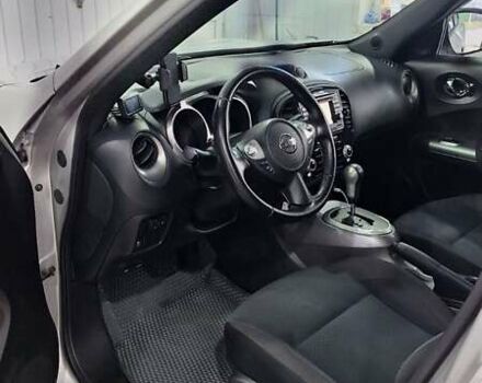 Серый Ниссан Жук, объемом двигателя 1.6 л и пробегом 88 тыс. км за 10000 $, фото 3 на Automoto.ua