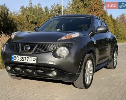 Сірий Ніссан Жук, об'ємом двигуна 1.6 л та пробігом 72 тис. км за 10400 $, фото 4 на Automoto.ua