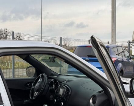 Серый Ниссан Жук, объемом двигателя 1.6 л и пробегом 194 тыс. км за 5599 $, фото 1 на Automoto.ua