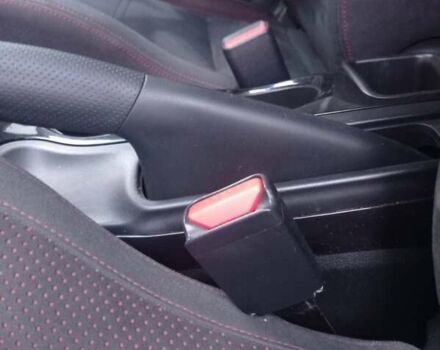 Сірий Ніссан Жук, об'ємом двигуна 1.62 л та пробігом 155 тис. км за 13500 $, фото 13 на Automoto.ua