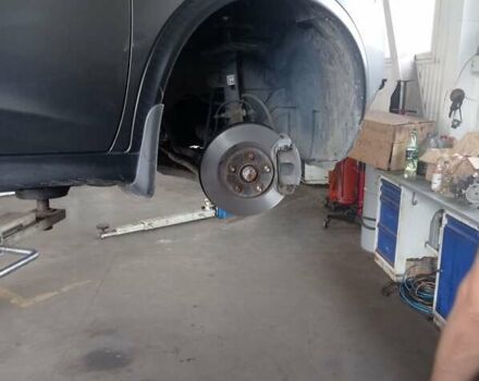 Серый Ниссан Жук, объемом двигателя 1.6 л и пробегом 115 тыс. км за 10500 $, фото 1 на Automoto.ua