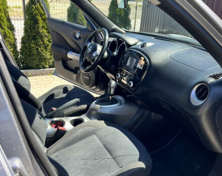 Сірий Ніссан Жук, об'ємом двигуна 1.62 л та пробігом 110 тис. км за 10500 $, фото 3 на Automoto.ua