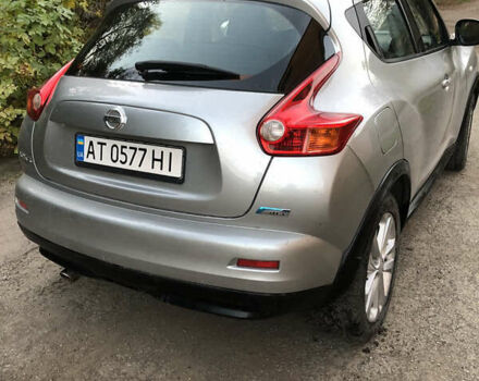 Серый Ниссан Жук, объемом двигателя 1.5 л и пробегом 184 тыс. км за 8700 $, фото 3 на Automoto.ua