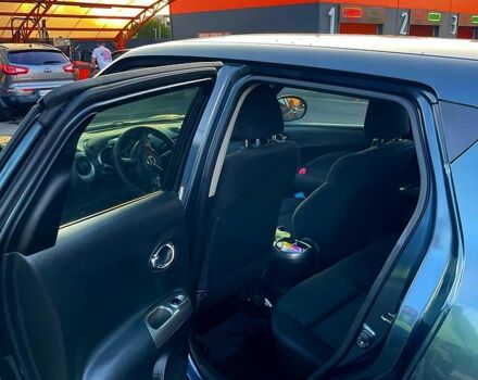 Серый Ниссан Жук, объемом двигателя 1.6 л и пробегом 185 тыс. км за 10000 $, фото 8 на Automoto.ua