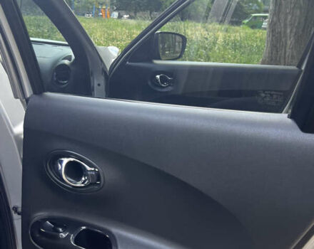 Сірий Ніссан Жук, об'ємом двигуна 1.62 л та пробігом 136 тис. км за 12800 $, фото 12 на Automoto.ua