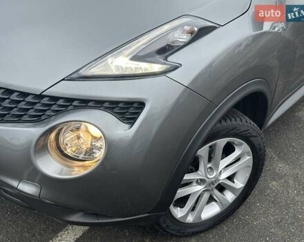 Серый Ниссан Жук, объемом двигателя 1.6 л и пробегом 51 тыс. км за 13490 $, фото 12 на Automoto.ua