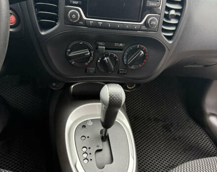 Серый Ниссан Жук, объемом двигателя 1.62 л и пробегом 77 тыс. км за 12000 $, фото 11 на Automoto.ua