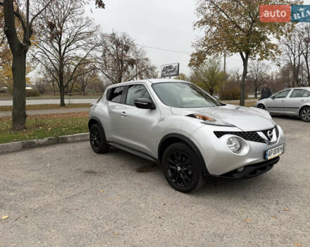 Серый Ниссан Жук, объемом двигателя 1.62 л и пробегом 77 тыс. км за 12000 $, фото 4 на Automoto.ua