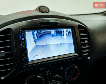 Серый Ниссан Жук, объемом двигателя 1.6 л и пробегом 60 тыс. км за 13170 $, фото 14 на Automoto.ua