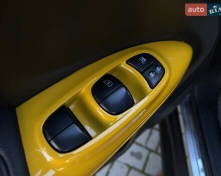 Серый Ниссан Жук, объемом двигателя 1.6 л и пробегом 122 тыс. км за 14300 $, фото 44 на Automoto.ua