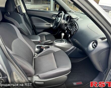 Серый Ниссан Жук, объемом двигателя 1.6 л и пробегом 42 тыс. км за 15300 $, фото 6 на Automoto.ua