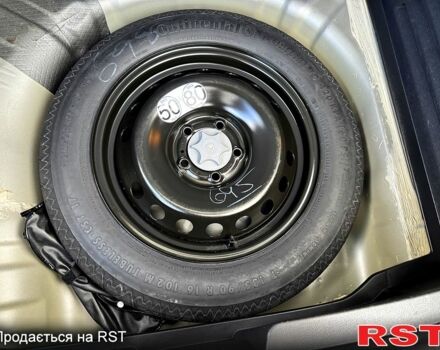 Серый Ниссан Жук, объемом двигателя 1.6 л и пробегом 42 тыс. км за 15300 $, фото 8 на Automoto.ua