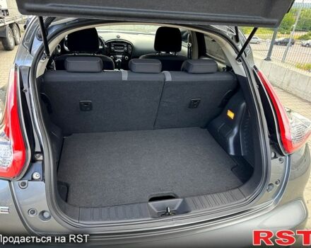 Серый Ниссан Жук, объемом двигателя 1.6 л и пробегом 42 тыс. км за 15300 $, фото 7 на Automoto.ua