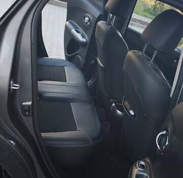 Сірий Ніссан Жук, об'ємом двигуна 1.6 л та пробігом 69 тис. км за 14000 $, фото 12 на Automoto.ua