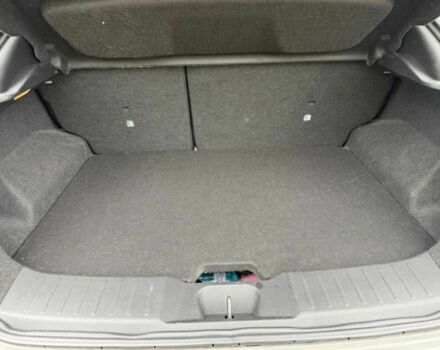 Серый Ниссан Жук, объемом двигателя 1 л и пробегом 35 тыс. км за 14000 $, фото 9 на Automoto.ua