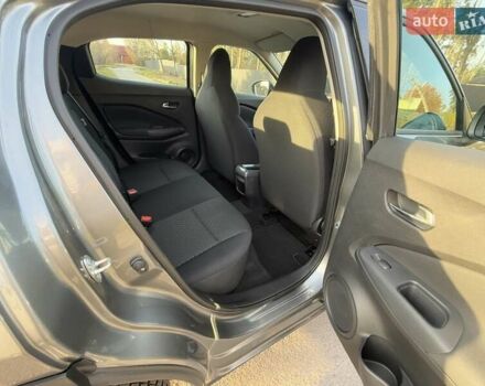 Серый Ниссан Жук, объемом двигателя 1 л и пробегом 35 тыс. км за 19900 $, фото 24 на Automoto.ua