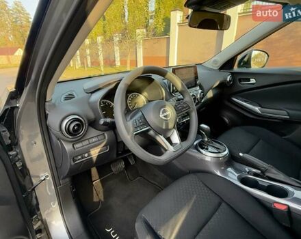 Серый Ниссан Жук, объемом двигателя 1 л и пробегом 35 тыс. км за 19900 $, фото 20 на Automoto.ua