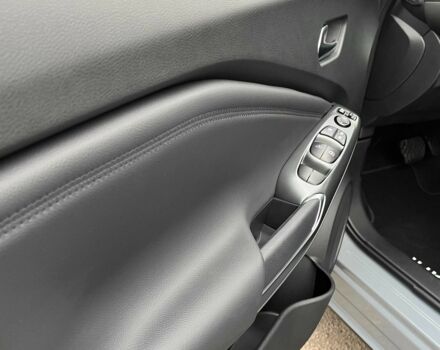 Серый Ниссан Жук, объемом двигателя 1 л и пробегом 1 тыс. км за 26074 $, фото 8 на Automoto.ua