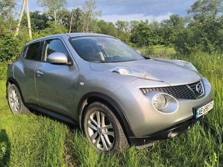 Ниссан Жук 2010 в Новомосковске на Automoto.ua Серый Ниссан Жук, объемом двигателя 1.6 л и пробегом 159 тыс. км за 9200 $, фото 1 на Automoto.ua