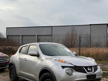 Серый Ниссан Жук, объемом двигателя 1.6 л и пробегом 194 тыс. км за 5599 $, фото 1 на Automoto.ua