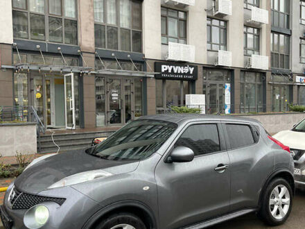 Серый Ниссан Жук, объемом двигателя 1.6 л и пробегом 147 тыс. км за 8600 $, фото 1 на Automoto.ua