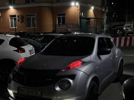 Сірий Ніссан Жук, об'ємом двигуна 1.6 л та пробігом 137 тис. км за 9999 $, фото 1 на Automoto.ua