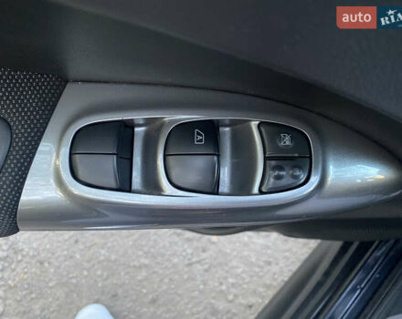 Синий Ниссан Жук, объемом двигателя 1.62 л и пробегом 185 тыс. км за 9500 $, фото 9 на Automoto.ua