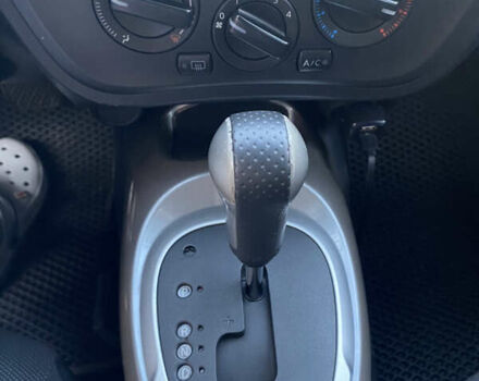 Синий Ниссан Жук, объемом двигателя 1.62 л и пробегом 185 тыс. км за 9500 $, фото 12 на Automoto.ua