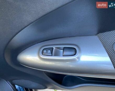 Синий Ниссан Жук, объемом двигателя 1.6 л и пробегом 165 тыс. км за 8650 $, фото 55 на Automoto.ua