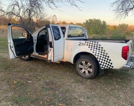 Білий Ніссан Кінг Каб, об'ємом двигуна 2.5 л та пробігом 240 тис. км за 5600 $, фото 4 на Automoto.ua