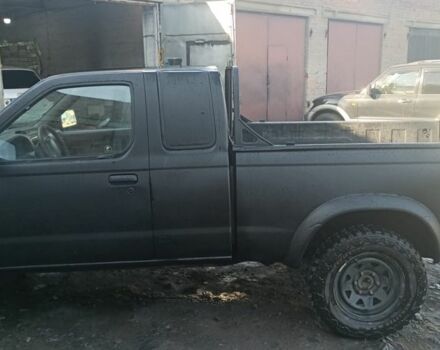 Чорний Ніссан Кінг Каб, об'ємом двигуна 2.5 л та пробігом 300 тис. км за 3738 $, фото 2 на Automoto.ua