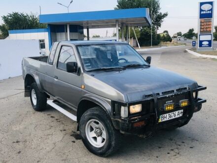 Ніссан Кінг Каб 1990 у Одесі на Automoto.ua Сірий Ніссан Кінг Каб, об'ємом двигуна 2 л та пробігом 300 тис. км за 4800 $, фото 1 на Automoto.ua