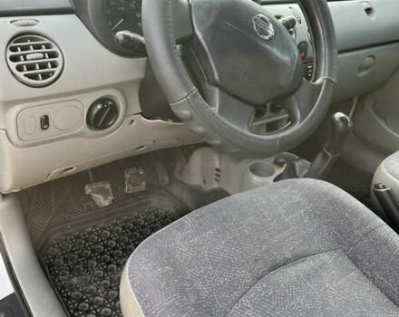 Белый Ниссан Кубистар, объемом двигателя 1.5 л и пробегом 200 тыс. км за 4600 $, фото 6 на Automoto.ua