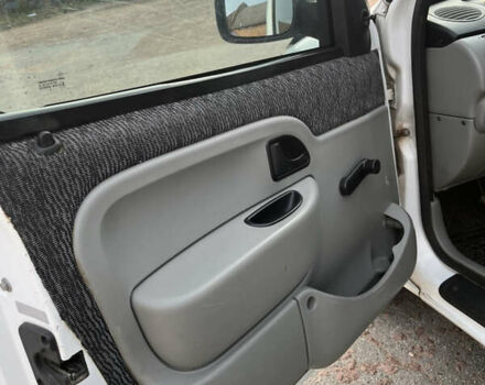 Белый Ниссан Кубистар, объемом двигателя 1.5 л и пробегом 200 тыс. км за 4600 $, фото 5 на Automoto.ua