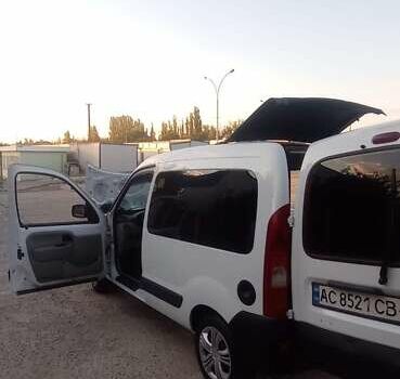 Белый Ниссан Кубистар, объемом двигателя 1.46 л и пробегом 400 тыс. км за 3100 $, фото 5 на Automoto.ua