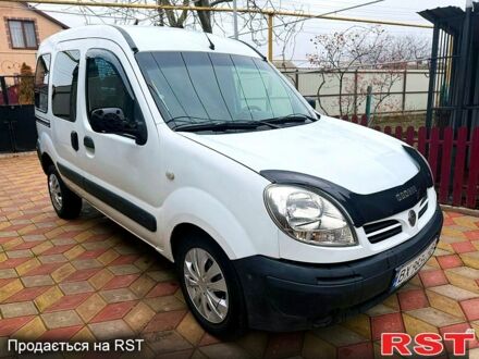 Белый Ниссан Кубистар, объемом двигателя 1.5 л и пробегом 255 тыс. км за 3500 $, фото 1 на Automoto.ua