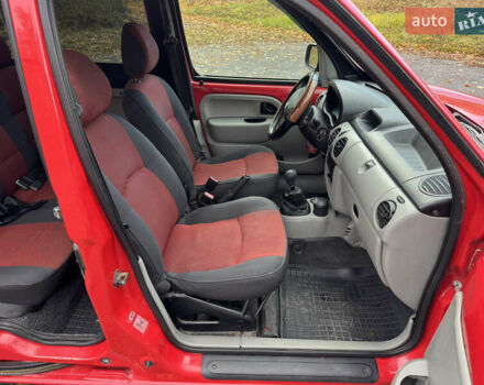 Красный Ниссан Кубистар, объемом двигателя 1.46 л и пробегом 219 тыс. км за 3650 $, фото 13 на Automoto.ua