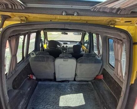 Желтый Ниссан Кубистар, объемом двигателя 1.5 л и пробегом 270 тыс. км за 3200 $, фото 6 на Automoto.ua