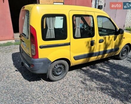 Желтый Ниссан Кубистар, объемом двигателя 1.5 л и пробегом 270 тыс. км за 3200 $, фото 4 на Automoto.ua