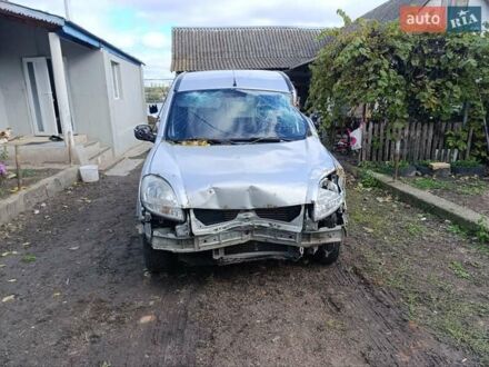 Серый Ниссан Кубистар, объемом двигателя 1.5 л и пробегом 285 тыс. км за 2500 $, фото 1 на Automoto.ua