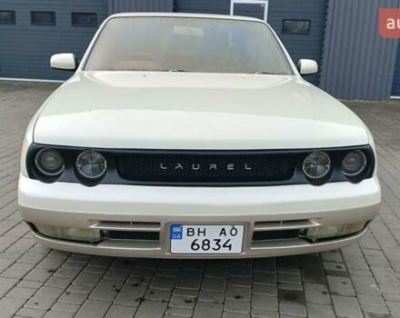 Белый Ниссан Лаурел, объемом двигателя 2 л и пробегом 353 тыс. км за 5000 $, фото 3 на Automoto.ua