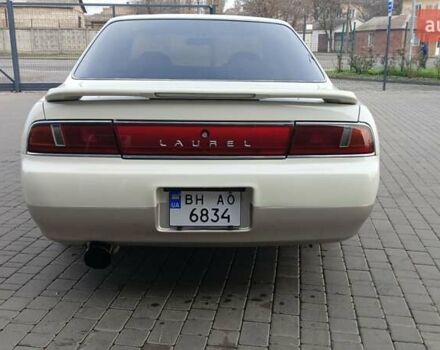 Белый Ниссан Лаурел, объемом двигателя 2 л и пробегом 353 тыс. км за 5000 $, фото 5 на Automoto.ua